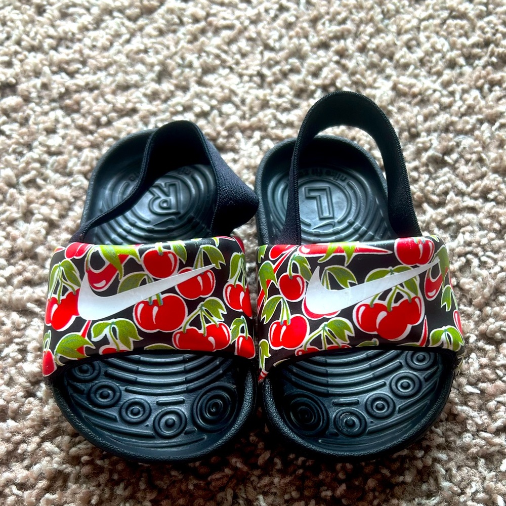 Nike Cherry Baby Slippers